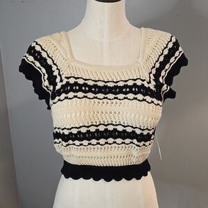Freshman 1996 Black & Cream Crochet Knitted Crop Top M